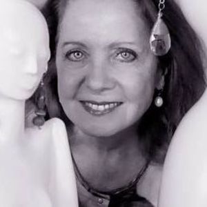 Meet your Posher, Frances